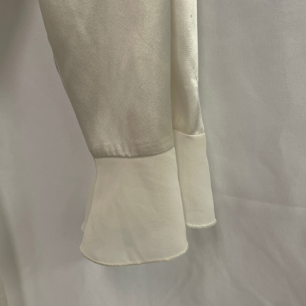 Enchanting! Satin Robe - Picture 5 of 5